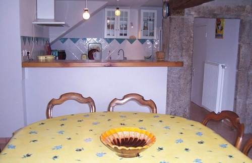 Saint-Andre-en-Vivarais Maison | Homerez - Maison pour 10 pers. avec terrasse à Saint-André-en-Vivarais