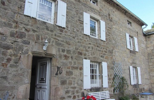 Saint-Andre-en-Vivarais Maison | Homerez - Maison pour 10 pers. avec terrasse à Saint-André-en-Vivarais