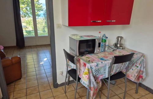 Les Martres-de-Veyre Appartement | Homerez - Maison Les Martres-de-Veyre