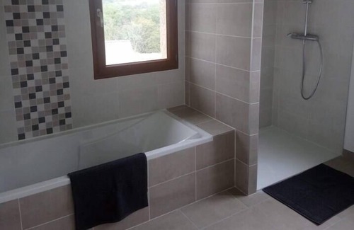 Grezieu-la-Varenne Maison | Homerez - House for 11 ppl. with swimming-pool and terrace at Grézieu-la-Varenne