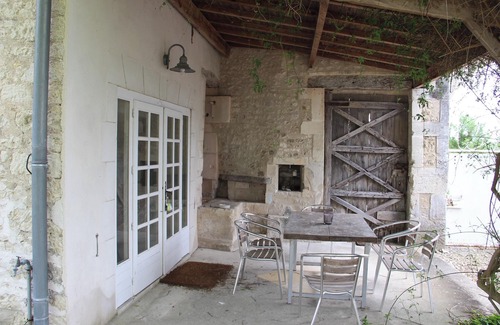 Saint-Palais-du-Ne Maison | Homerez - House in Saint-Palais-du-Né