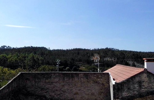 Coz Maison | Homerez - Maison à 18 km de la plage pour 8 pers. avec jardin à Alcobaça