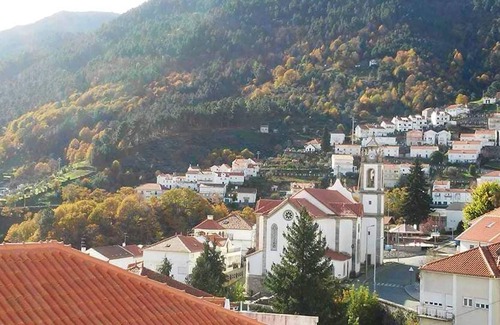 Manteigas Maison | Homerez - House 7 km away from the slopes for 5 ppl. with balcony at Manteigas