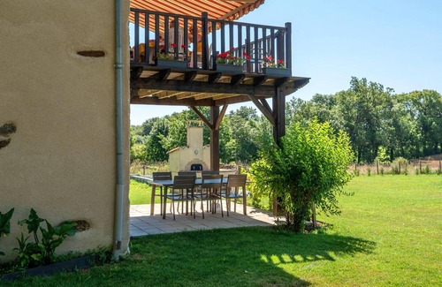 Andouque Maison | Homerez - Maison pour 6 pers. avec piscine partagée et terrasse à Andouque