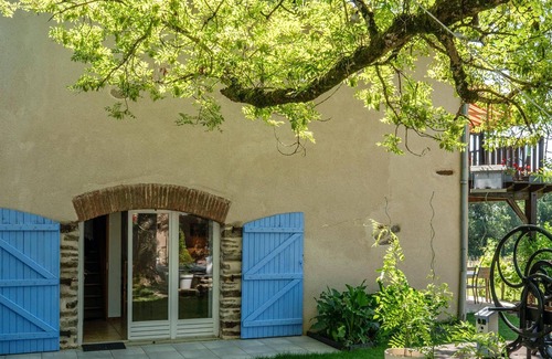 Andouque Maison | Homerez - Maison pour 6 pers. avec piscine partagée et terrasse à Andouque