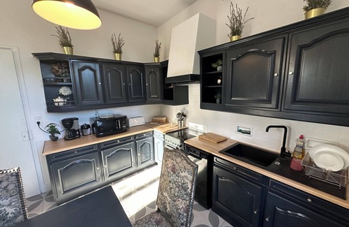 Saint-Florentin Maison | Homerez - Maison à Saint-Florentin, tout confort