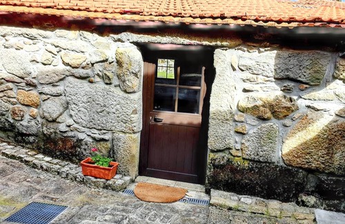 Meada Maison | Homerez - House in Águeda, mountain view