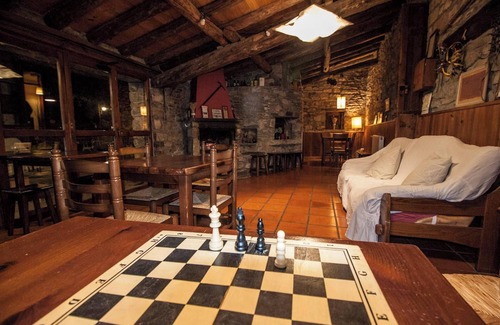 Albella Maison | Homerez - House in Albella, mountain view.