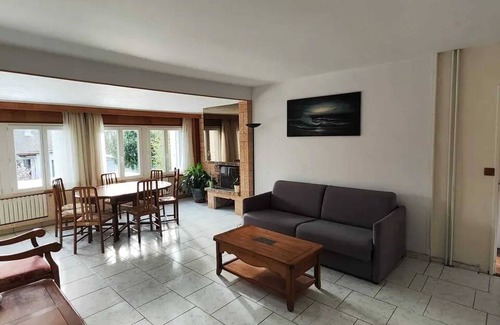 Noisy-le-Grand Maison | Homerez - House in Noisy-le-Grand