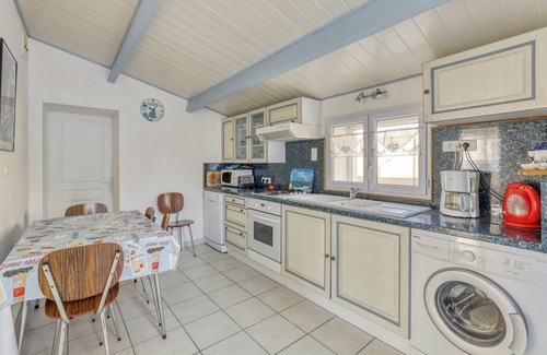 L'Epine Maison | Homerez - Maison à L'Épine avec jardin