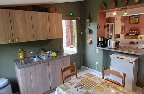 Montignies-sur-Roc Maison | Homerez - House in Montignies-sur-Roc