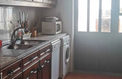 Praia de Santa Cruz Maison | Homerez - Maison à A dos Cunhados