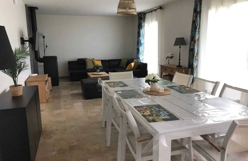 Thiron-Gardais Maison | Homerez - House Thiron-Gardais