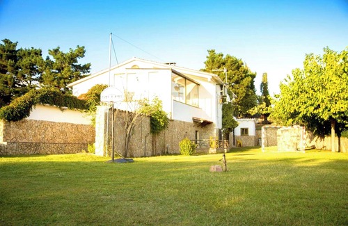 Vidreres Villa | Homerez - Villa pour 22 pers. avec piscine, jacuzzi, jardin et terrasse à Sils