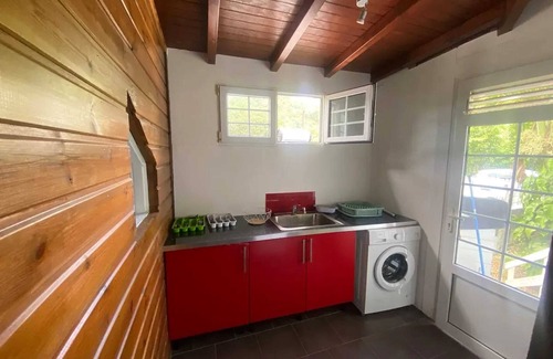 Desbonnes Appartement | Homerez - Modern Apartment in Desbonnes – Air Conditioning