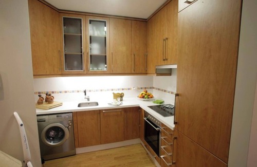 O Rosal Appartement | Homerez - Appartement moderne avec vue sur la montagne à Pontevedra / 75 m²
