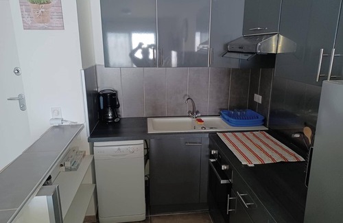 Lucciana Appartement | Homerez - Appartement à 10 km de la plage pour 2 pers. avec terrasse à Lucciana