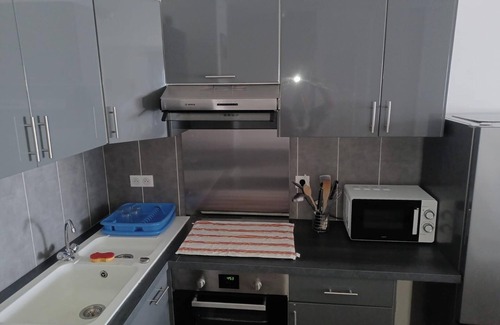 Lucciana Appartement | Homerez - Appartement à 10 km de la plage pour 2 pers. avec terrasse à Lucciana