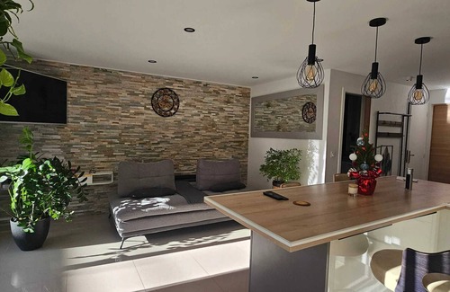 Pasteur Appartement | Homerez - Modern Apartment in Nice