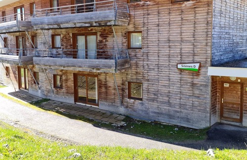 Chamrousse Appartement | Homerez - Appartement à 150 m des pistes pour 6 pers. avec terrasse à Chamrousse