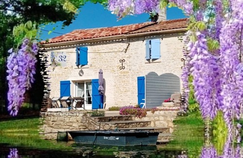 La Taillee Appartement | Homerez - Joli appartement pour 6 pers. avec jardin et terrasse à La Taillée