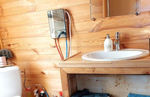 Maizieres-les-Vic Chalet De Ski | Homerez - Nice chalet for 2 ppl. with garden and terrace at Maizières-lès-Vic