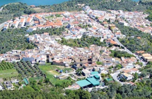 Pinos del Valle Maison | Homerez - Jolie maison pour 4 pers. avec terrasse à Pinos del Valle