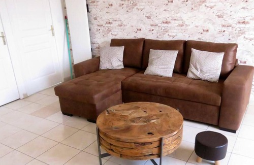 Plerguer Maison | Homerez - Nice house for 6 ppl. with swimming-pool and garden at Roz-Landrieux