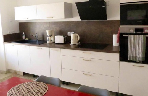 Plerguer Maison | Homerez - Nice house for 6 ppl. with swimming-pool and garden at Roz-Landrieux
