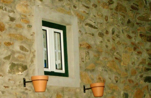 Fundao Maison | Homerez - Jolie maison pour 2 pers. avec jardin et terrasse à Souto da Casa
