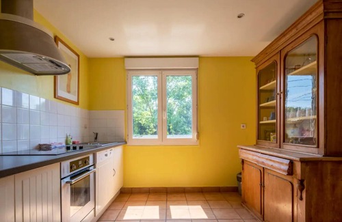 Moussy Maison | Homerez - Nice house for 7 ppl. with garden and terrace at Moussy