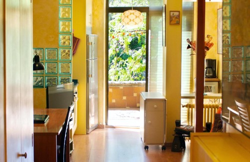 Nueva Espana Appartement | Homerez - Studio pour 2 pers. avec piscine partagée, jardin et terrasse à Madrid