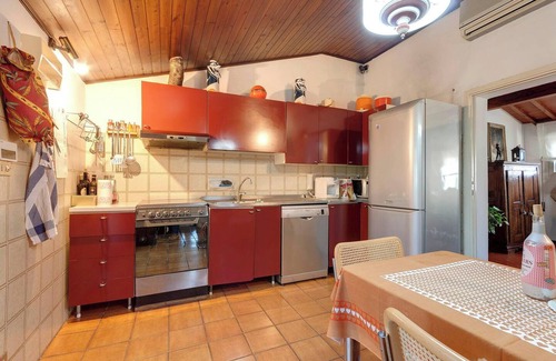 Oltrarno Villa | Homerez - Villa paisible à Firenze avec piscine privée