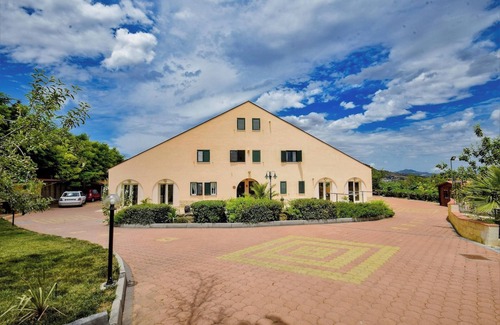 Pergusa Maison | Homerez - Villa raffinée à Enna avec piscine privée