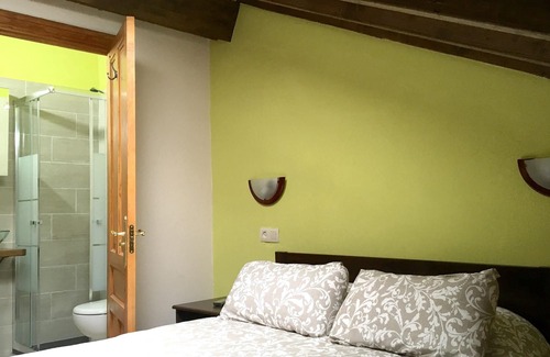 Onis Maison | Homerez - Spacious house for 8 ppl. with terrace at Picos de Europa