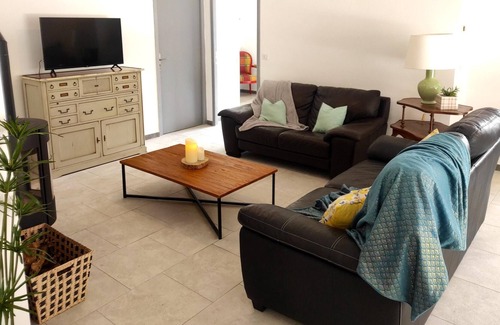 Escragnolles Appartement | Homerez - Spacious appartement for 6 ppl. with terrace at Escragnolles