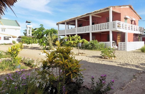 Mahajanga Appartement | Homerez - Appartement spacieux à Majunga, terrasse