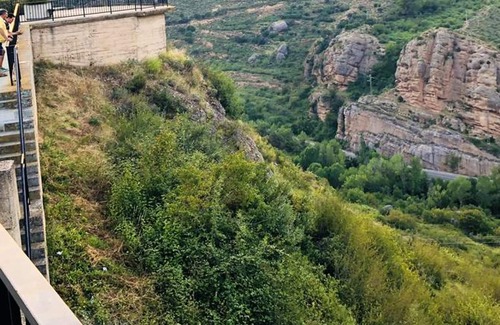 Viguera Maison | Homerez - Maison spacieuse pour 6 pers. avec terrasse à Viguera