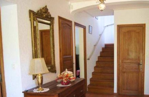Riez Villa | Homerez - Villa spacieuse pour 7 pers. avec piscine et terrasse à Riez