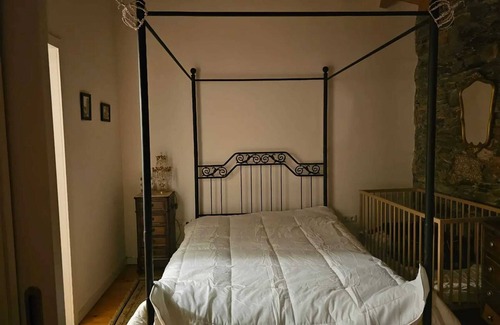 Sabugal e Aldeia de Santo Antonio Appartement | Homerez - Studio in Sabugal castle