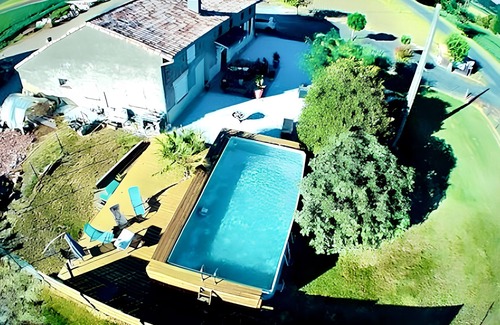 Saint-Jory Appartement | Homerez - Studio Saint-Jory, piscine
