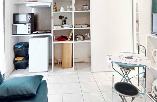 La Jarrie Appartement | Homerez - Studio cosy avec jardin