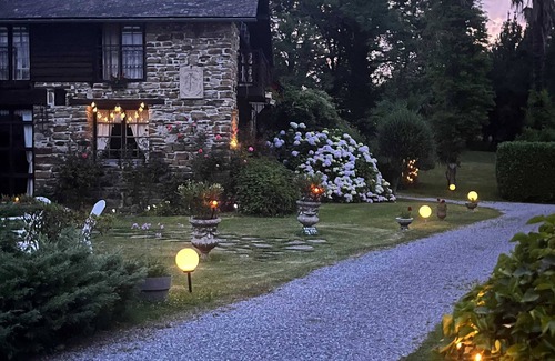 Haut-de-Bosdarros Villa | Homerez - Villa en Haut-de-Bosdarros