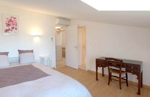 Ventenac-Cabardes Villa | Homerez - Villa pour 6 pers. avec piscine, jacuzzi et jardin à Ventenac-Cabardès