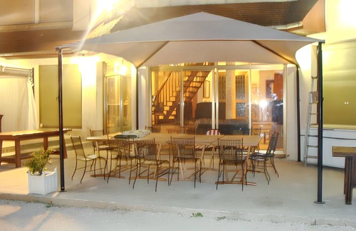 Courtenay Villa | Homerez - Villa à Courtenay, jardin clôturé
