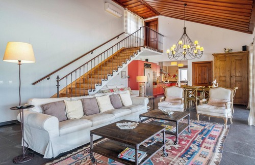 Mora Villa | Homerez - Villa à Mora avec Piscine Privée