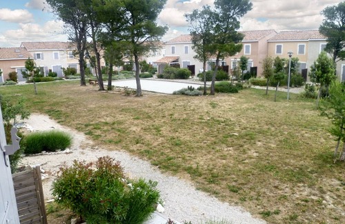 Calvisson Maison | Homerez - Maison accueillante à Calvisson avec piscine et terrasse