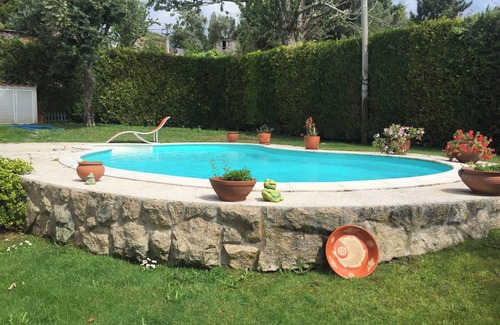 Penafiel Villa | Homerez - Villa accueillante proche de Penafiel avec piscine