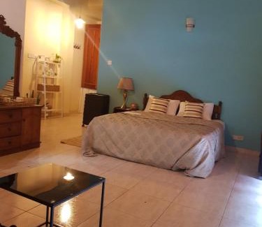 Sri Jayawardenepura Kotte Maison | Homestay in Rajagiriya with Easy access to Colombo