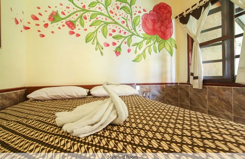 Prawirotaman Maison | Homestay bernuansa klasik dengan kolam renang dan taman